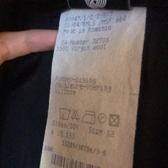 Harry Rosen -  Baumler suit - Picture 8 of 8